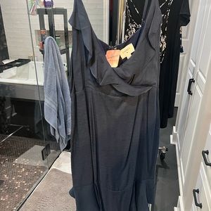 Everly Surplice Ruffle Hem Dress - Navy